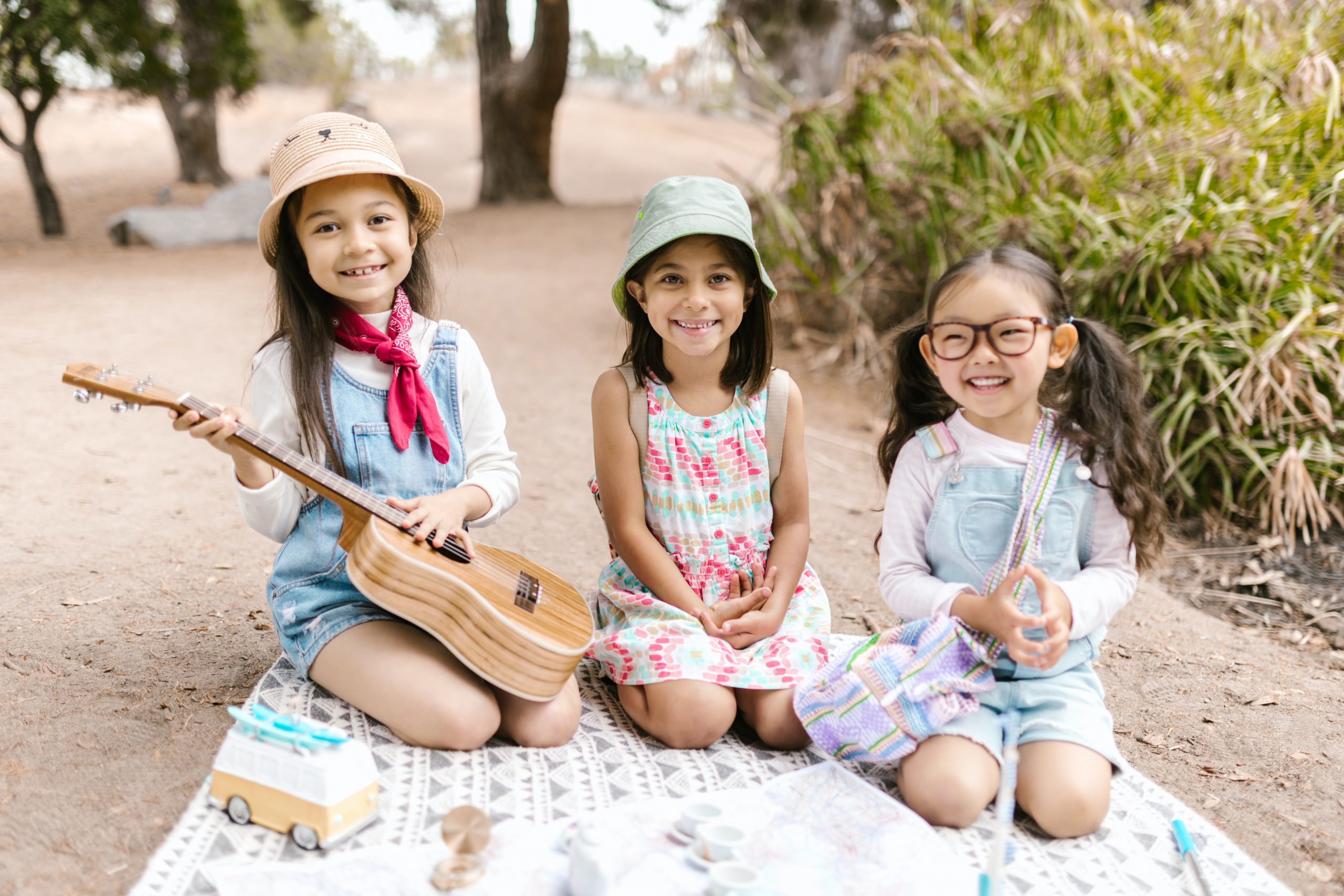 Flower Mound Music Academy offers private lessons in piano, violin, viola, cello and guitar to students of all ages and levels in Flower Mound, Lewisville, Denton, Argyle, Keller area. Both in-person and virtual lessons are available.